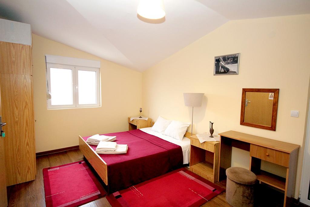 Apartmani Neda Bane Petrovac 객실 사진