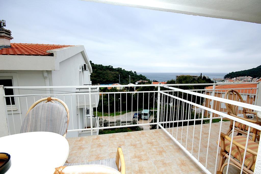 Apartmani Neda Bane Petrovac 객실 사진